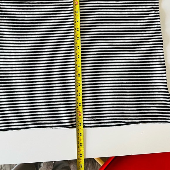 Obey tank top size Small - Picture 5 of 8